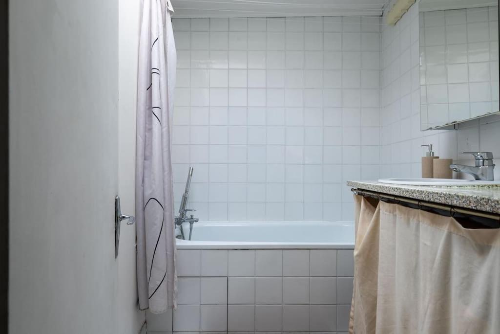 Apartmán Joli Duplex Au Coeur Du Marais Paříž Exteriér fotografie